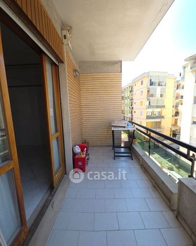 Trilocale in Affitto in Via Roberto Murolo 40 a Napoli - Photo 4