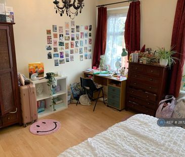 3 bedroom terraced house to rent - Photo 3