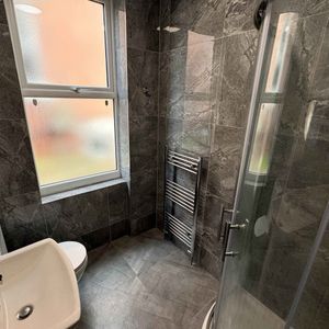 6 Bedroom Student Properties - Photo 3