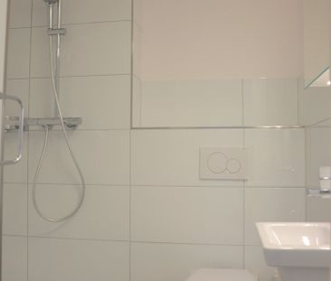 "moderne 4.5-Zimmer-Wohnung an zentraler Lage mit Lift im Haus" - Foto 6