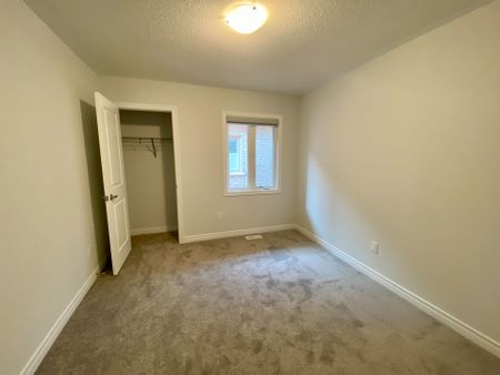 For Lease - 45 Bill Guy Drive Unit# Main, Georgina, Ontario - Photo 4