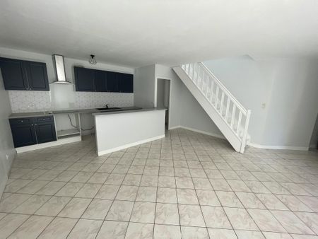 Location Appartement 3 pièces 84m² ORLEANS 45000 - Photo 2