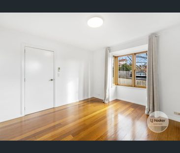 3/18 View Street, Sandy Bay, Tas 7005 - Photo 2