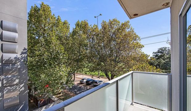 Caulfield East - Photo 1