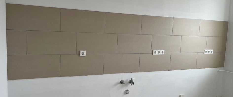 Viel Platz für die Familie: Großzügige und exklusiv modernisierte 4-Zimmer-Wohnung mit Essdiele - Foto 1