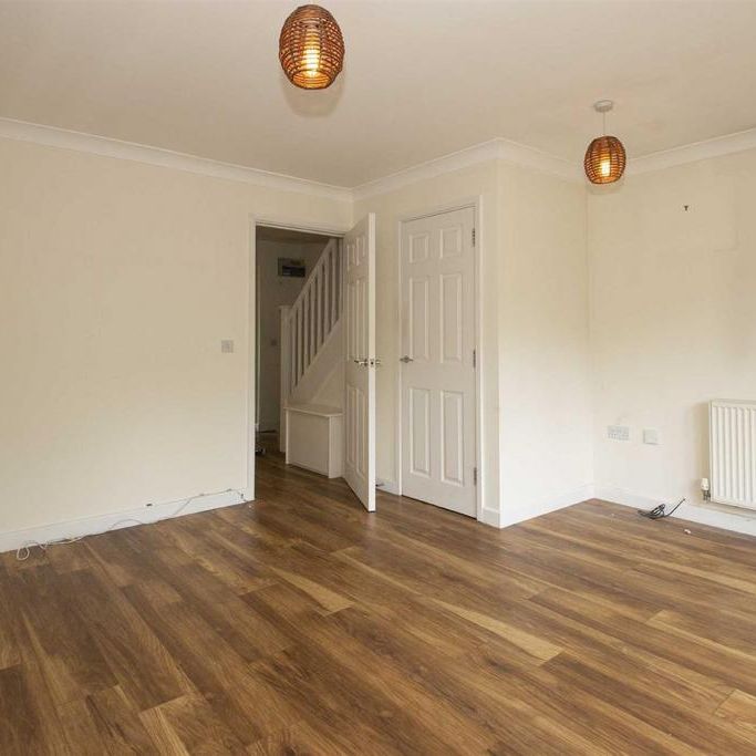 2 bedroom terraced house to rent - Photo 1