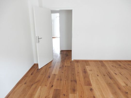 3.0-Zimmer-Altbauwohnung zu vermieten - Foto 1