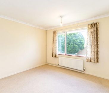 2 bedroom apartment to rent Gilbert Road, Chichester, PO19 - Photo 5