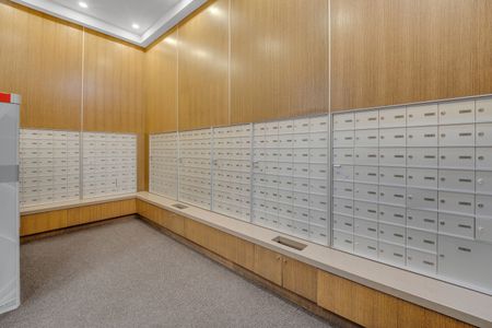 For Lease - 18 Harbour Street Unit# 504, Toronto, Ontario - Photo 2