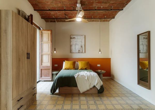 Carrer de Gombau, Barcelona, Catalonia 08003