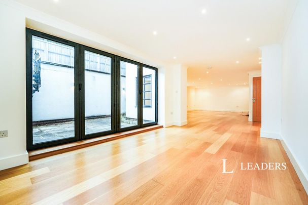 Detached house to rent - Photo 1