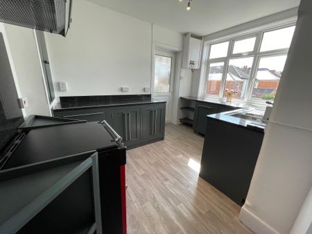 Kimberley Road, Bournemouth - Photo 5