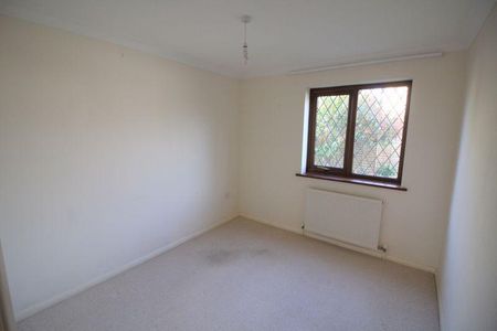 3 bedroom bungalow to rent - Photo 3