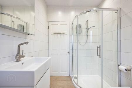 Six Month Rental @, 27 Grand Parade, Belfast, BT5 5HG - Photo 3