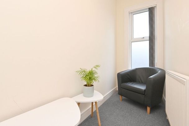 5 bedroom house share to rent - Photo 1