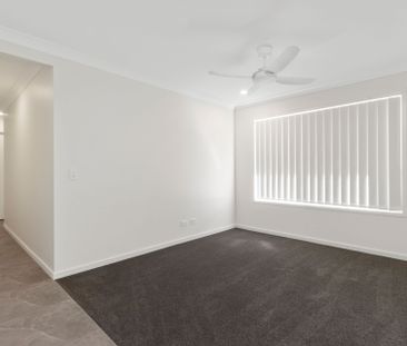 Modern Home with Air Con - Photo 3