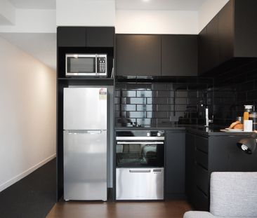 604b/2 Elizabeth Street, Mount Victoria - Photo 4