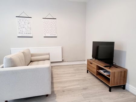 2 Bed Flat, Alderson Road, L15 - Photo 2