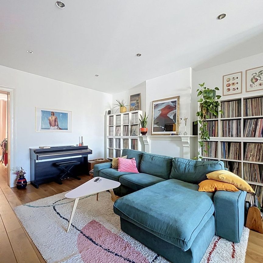 Appartement te huur in Sint-Gillis voor € 1.500 met 2 slaapkamers - foto 1