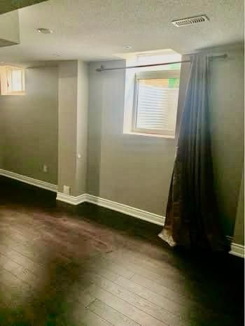 For Lease - 5 Lockport Crescent, Brampton, Ontario - Photo 4