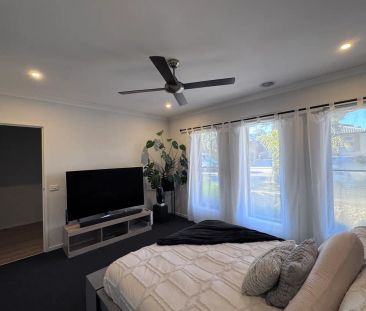 “Family Living in the Heart of Mernda” - Photo 6