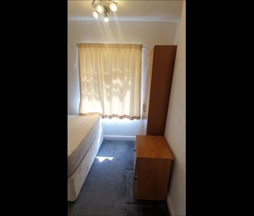 1 Bed Flat, Tavistock Court, NG5 - Photo 2