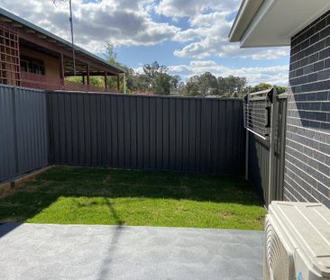 NEAR NEW TWO BEDROOM GRANNY FLAT - Photo 2