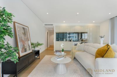 Pristine Luxury Living at a Coveted Lifestyle Setting - Photo 1