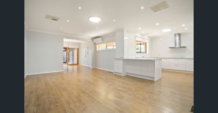 Newly Renovated & Perfectly Located in Central Melton! - Photo 5