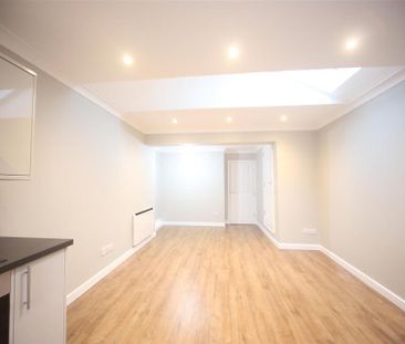 1 bedroom maisonette to rent - Photo 6