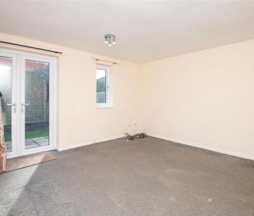 2 bedroom semi-detached house to rent - Photo 2