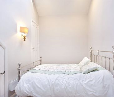 Luxurious two bedroom furnished apartment located in the heart of Y... - Photo 3