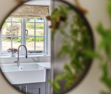 Sandhills Wormley, Godalming - 3 bedrooms Property for lettings - S... - Photo 5