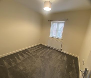 Waverley Court, Thorne, Doncaster - Photo 3