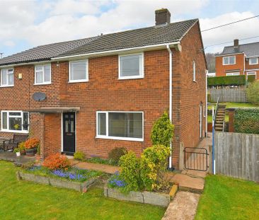 3 bedroom semi-detached house to rent - Photo 2