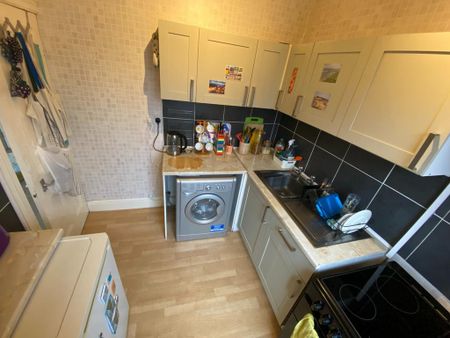 1 bedroom flat to rent - Photo 3