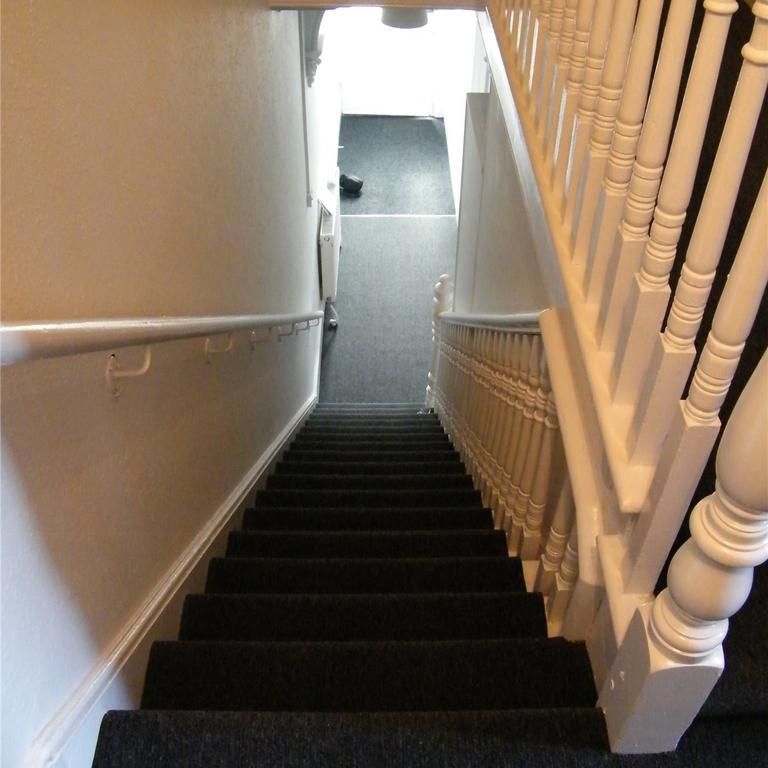 5 bedroom semi-detached house to rent - Photo 1