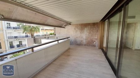 Location Appartement 2 pièces 73m² CANNES 06400 - Photo 5