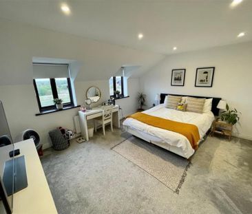 3 Bedroom Terraced To Let - Photo 3