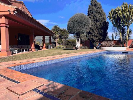 6 bedroom luxury Villa for rent in Marbella, Andalusia - Photo 4