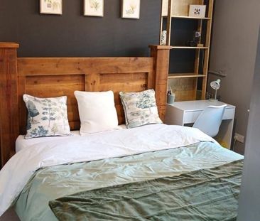 5 bedroom terraced house to rent - Photo 5