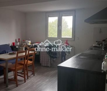 Dachgeschosswohnung in Duisburg (Hamborn) - Foto 1