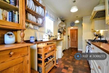 2 bedroom detached house to rent - Photo 5