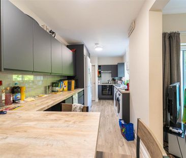 6 bedroom house to rent - Photo 5