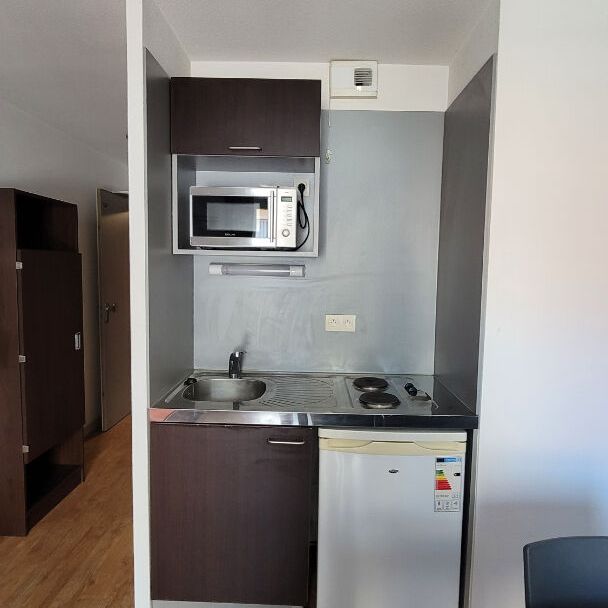 Location Appartement 1 pièce 17m² - Photo 1