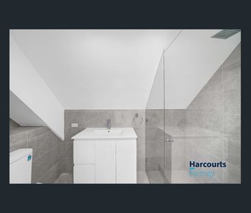 Brand New 4-Bedroom Townhouse, Your Luxurious Lifestyle in Girraween! - Photo 3