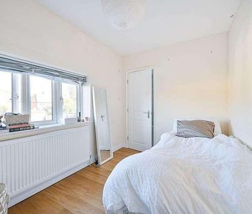 Crowther Avenue, South Ealing, TW8 - Photo 6