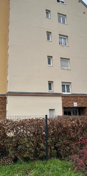 Appartement à louer 4 pièces 78.03m² - Photo 2