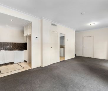 9/190 Albert Street, East Melbourne VIC 3002 - Apartment For Rent |... - Photo 4