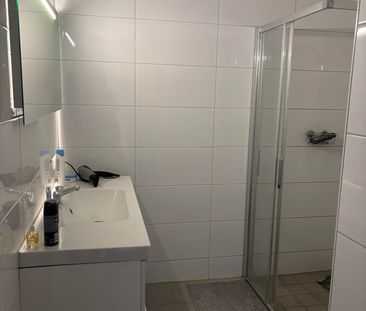 Appartement te huur: Jan van Goyenstraat 2-2 7545 CL Enschede - Photo 2